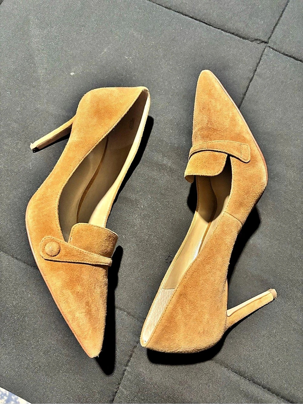 Ann Taylor Pointed Toe Heels in Orange